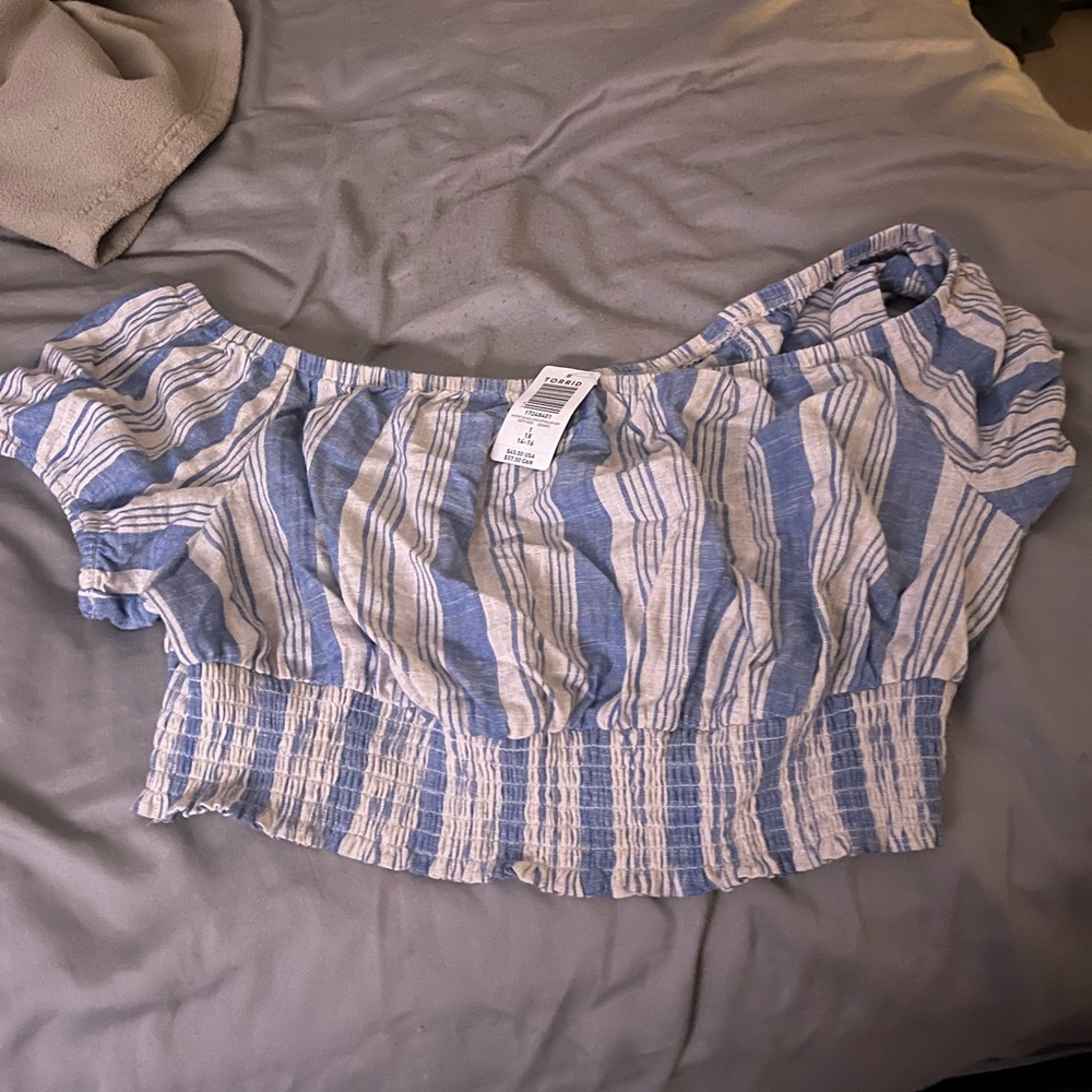 NWT torrid size 1 linen top crop